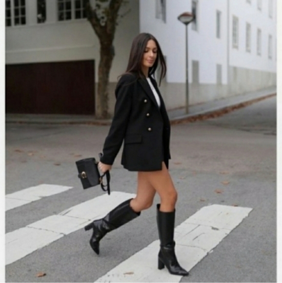 Zara GOLD BUTTON STRAIGHT BLAZER bloggers favorite black - Picture 1 of 10